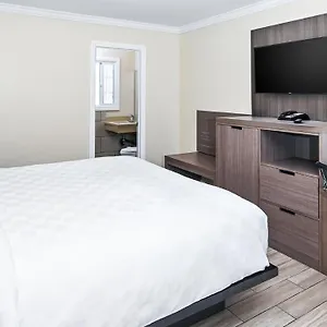Sea Rock - Long Hotel