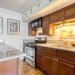  Apartment Belmont Shore Bungalow, 2 Min Walk To Town!