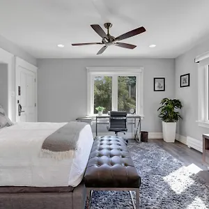  Apartment East Village